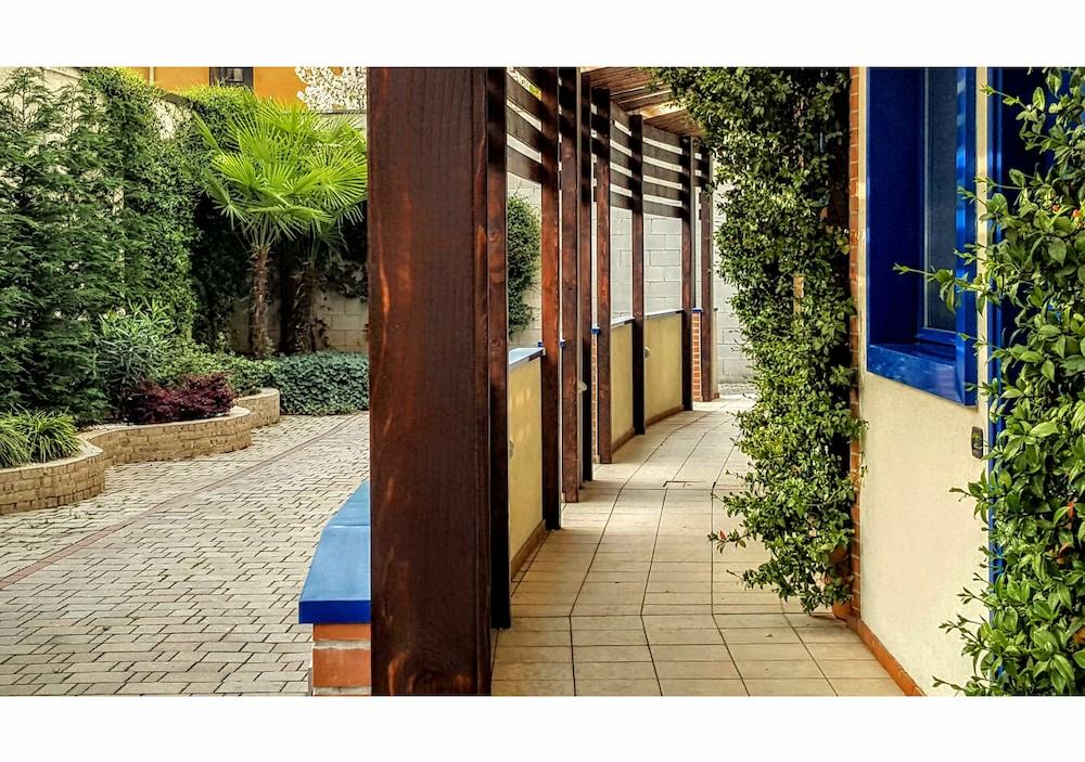 Welcome Hotel Legnano Buitenkant foto