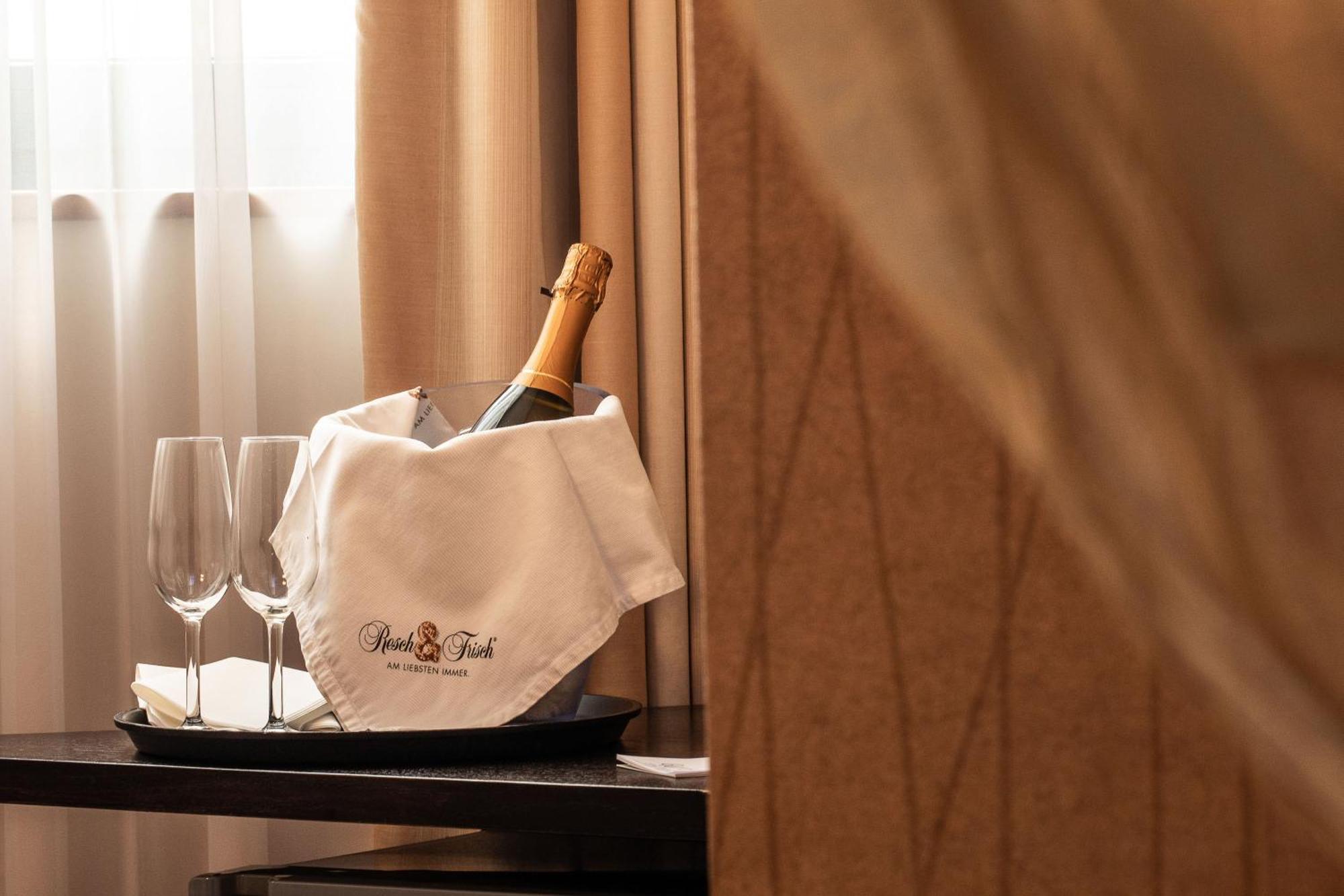 Welcome Hotel Legnano Buitenkant foto